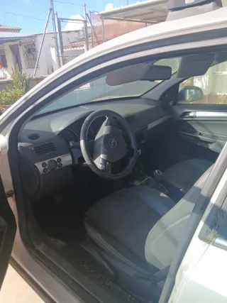 Opel Astra para piezas.no tiene documentación