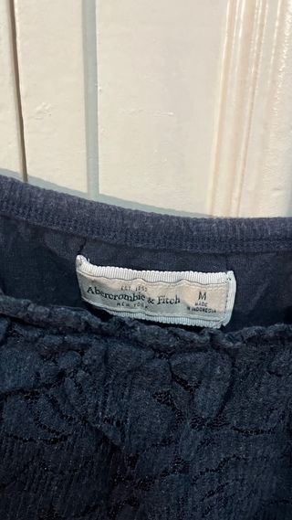 Top encaje Abercrombie & Fitch azul marino