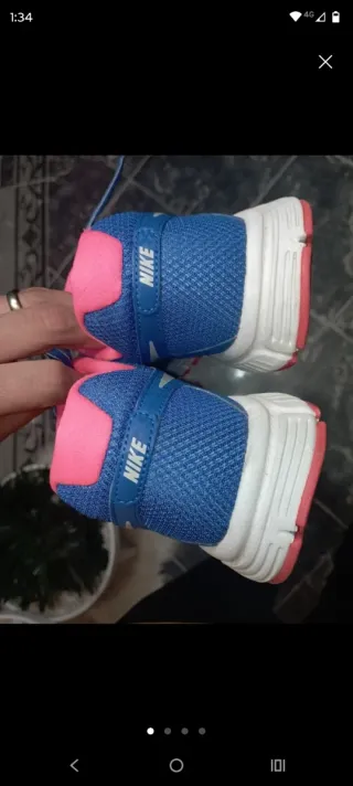 Zapatillas Nike Azules y Rosas