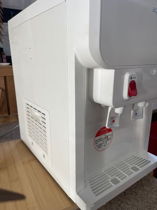 Dispensador Agua Fría/Caliente Pequeño