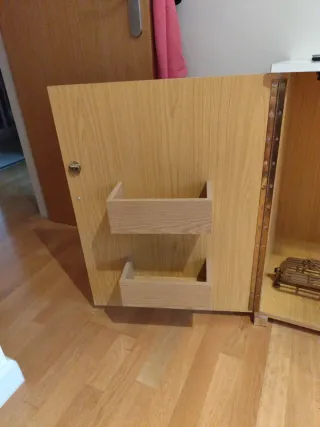 Máquina de coser Singer con mueble