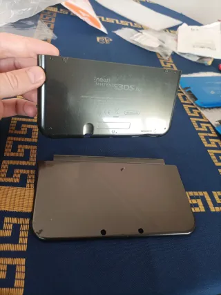 Cover sostitutiva per Nintendo 3DS XL nera