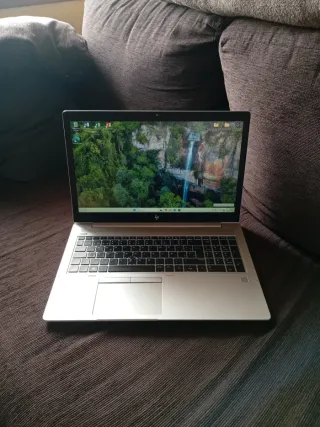 Portatile HP Elitebook 850 G5 i5 con Windows 11