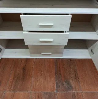 Aparador artico y madera