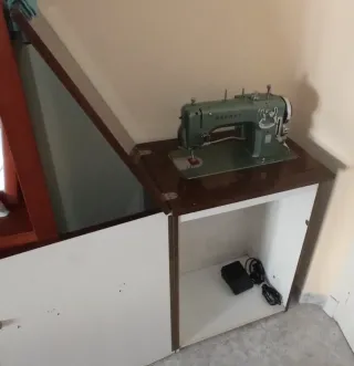 Máquina de coser REFREY 427