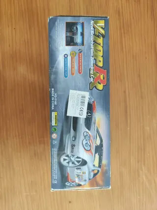 Coche de juguete V-TOR sin estrenar