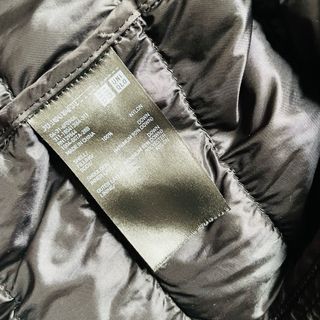 Uniqlo Chaqueta Plumas Ultraligero Negra