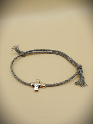 Pulseras Cruz Plateada