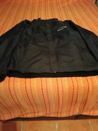 Cazadora con forro polar