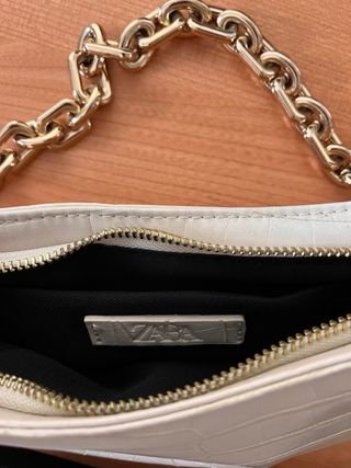 Bolso beige cadena Zara