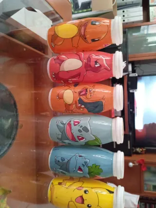 LEER Lote Botes Actimel Pokemon Kanto