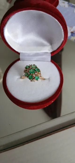 Anillo Oro 18k  Esmeraldas y Brillantes