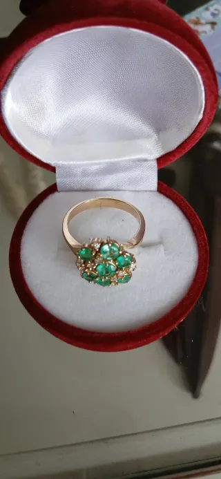 Anillo Oro 18k  Esmeraldas y Brillantes