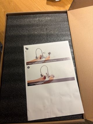 Grifo de cocina metálico plateado