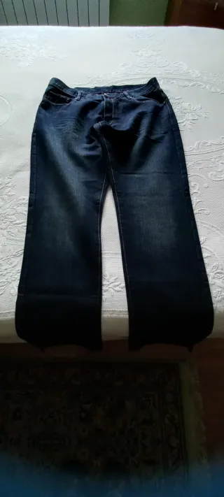 Pantalón vaquero azul