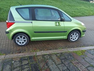 Peugeot 1007 2005