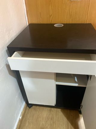 Mueble auxiliar con ruedas