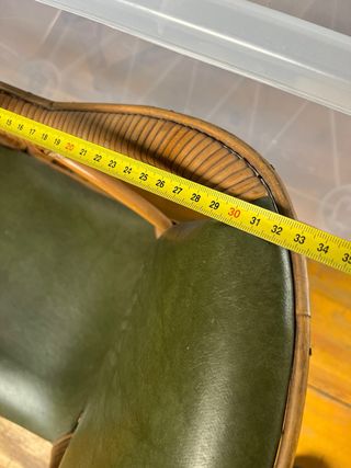 Sedia vintage in rattan e pelle verde con dondolo