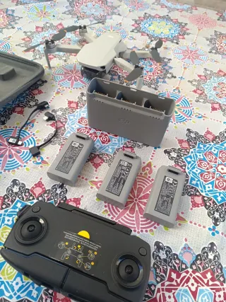 Dron DJI Mini SE + Accesorios