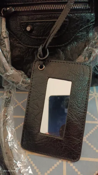 Bolso imitación cuero negro