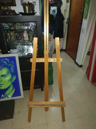 Caballete de madera para pintar