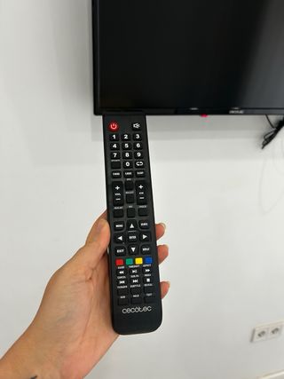 Televisor Cecotec 32 Negro + Fire tv Amazon