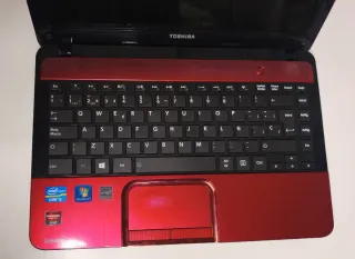 Portatile Toshiba Satellite L830 Rosso
