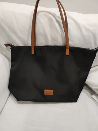 Bolso de hombro negro