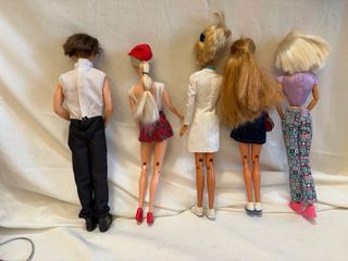Set de 5 Muñecas Barbie y Ken