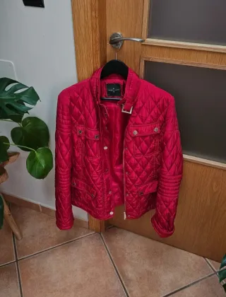 Abrigo acolchado Roberto Verino rojo