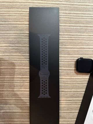 Apple Watch Series 5 Nike Space Gray 44mm.