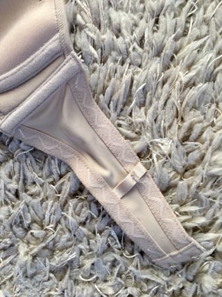 Sujetador NUEVO beige 85B