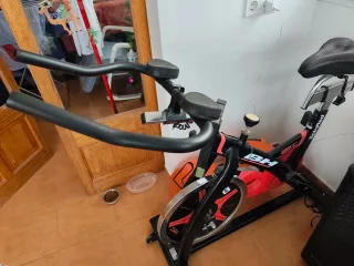 Bicicleta Spinning BH