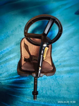 Patinete universal para carro Mee-Go