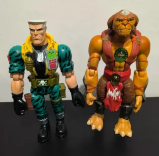 Pequeños Guerreros Figuras de Acción