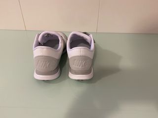 Zapatillas Nike Hombre Gris y Blanco