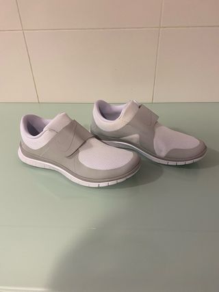 Zapatillas Nike Hombre Gris y Blanco