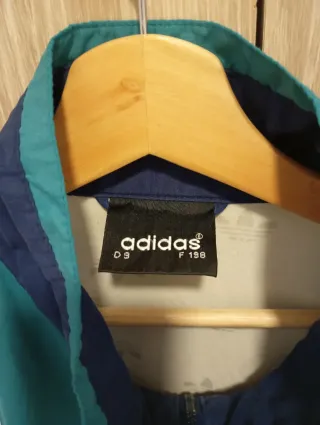 Chaqueta Vintage retro Adidas gran Logo nylon 90s