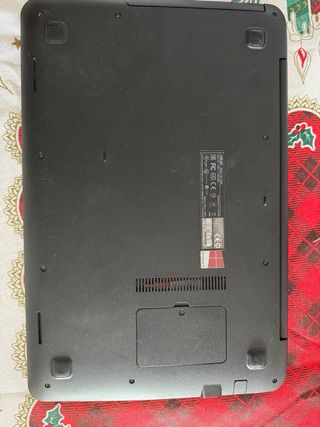 Portátil Asus X555L Intel i3 8GB RAM SSD 500GB