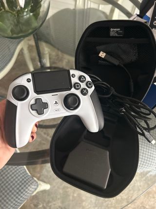 Controller Nacon Revolution 5 PRO PS5/PS4 e PC