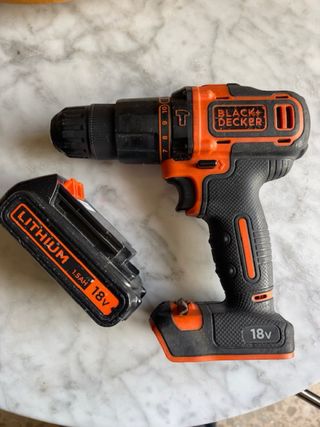 Taladro Percutor Black+Decker 18V 40Nm