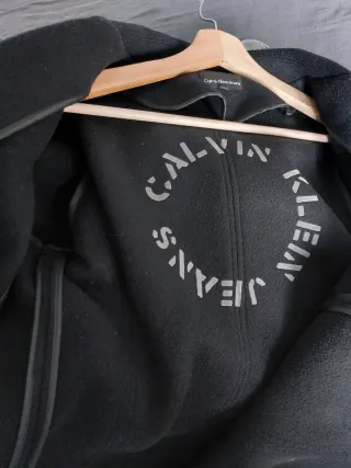 Abrigo Negro Calvin Klein