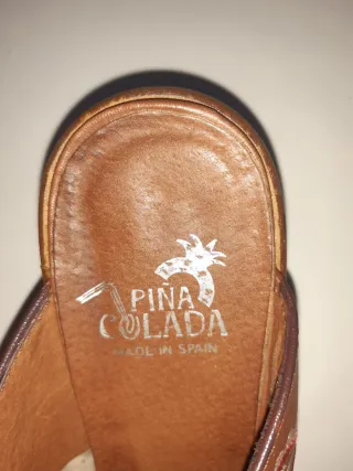 Zuecos tejanos bordados piel