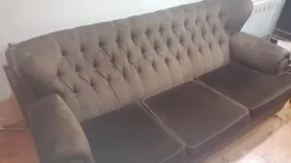 Sofá antiguo vintage marrón terciopelo