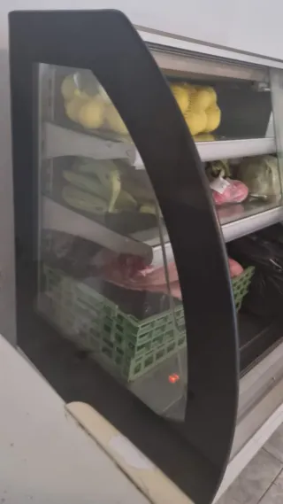 Nevera Expositora de la Marca Infrico