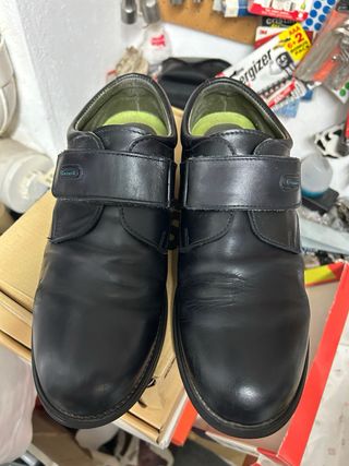 Zapatos Gorila Scholl Negros