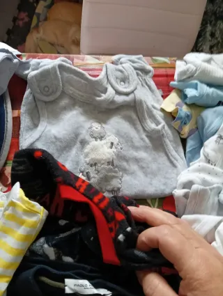 Lotto Abbigliamento Neonato bimbo dai 6a9 mesi