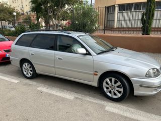 Toyota Avensis 2001