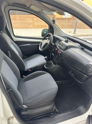 Furgoneta de carga en alquiler mensual – Ideal trabajo y mudanzas