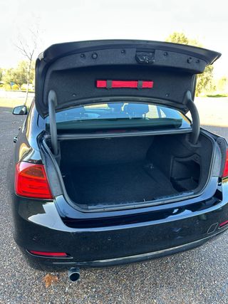 BMW Serie 3 318d – 2013– Manual – Excelente Estado